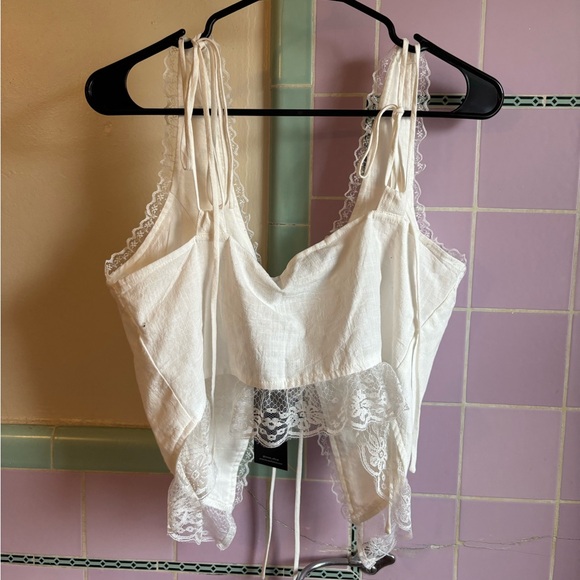 NWT Lioness Urban Outfitters white lace corset top - Picture 4 of 9